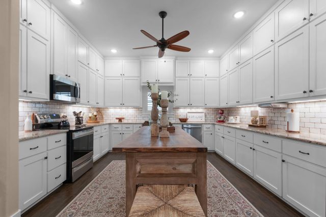 510 County Road 2136, Lometa, TX 76853