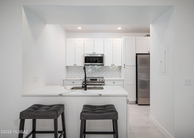 1500 E Pusch Wilderness Dr Unit 17105, Tucson, AZ 85737