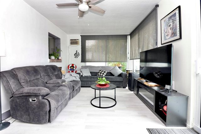 8103 NW 58TH Place, Tamarac, FL 33321