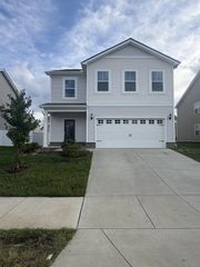 537 Torrey Pines Ln, Lebanon, TN 37087