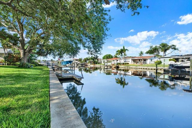 4496 13TH LANE NE, St Petersburg, FL 33703