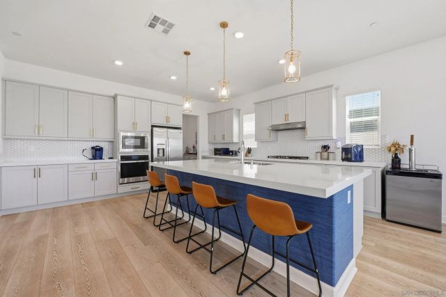 305 Creekview Ct, San Marcos, CA 92078