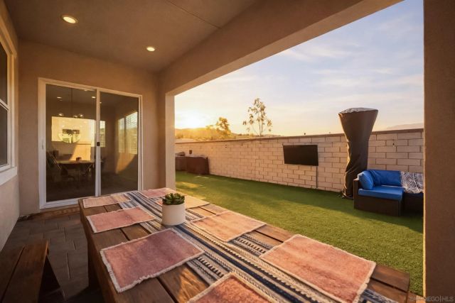 305 Creekview Ct, San Marcos, CA 92078
