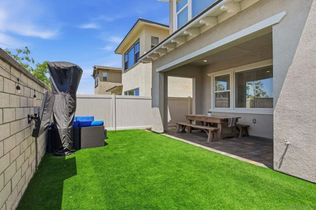 305 Creekview Ct, San Marcos, CA 92078