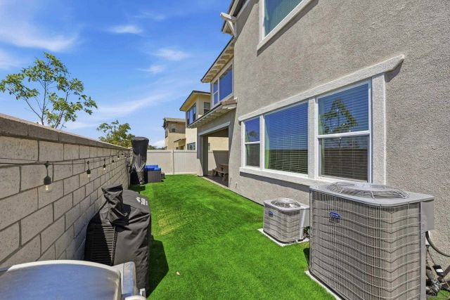 305 Creekview Ct, San Marcos, CA 92078