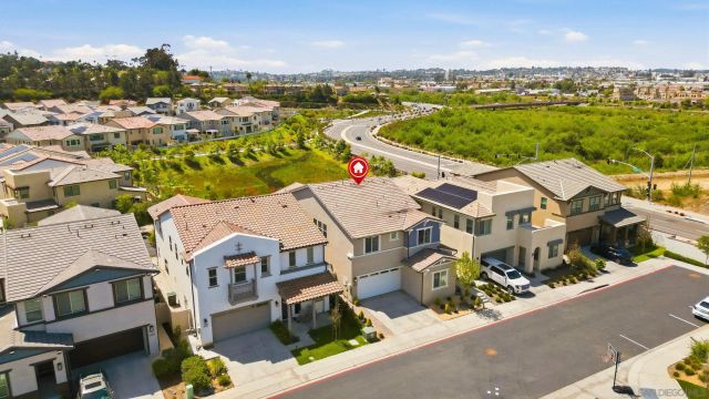 305 Creekview Ct, San Marcos, CA 92078