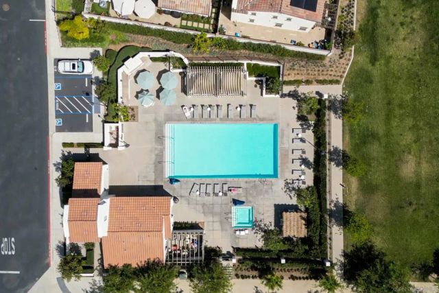 305 Creekview Ct, San Marcos, CA 92078