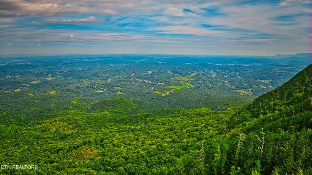 2820 Dupont Springs Rd, Sevierville, TN 37862
