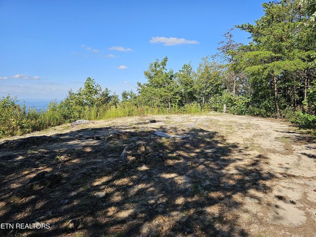 2820 Dupont Springs Rd, Sevierville, TN 37862