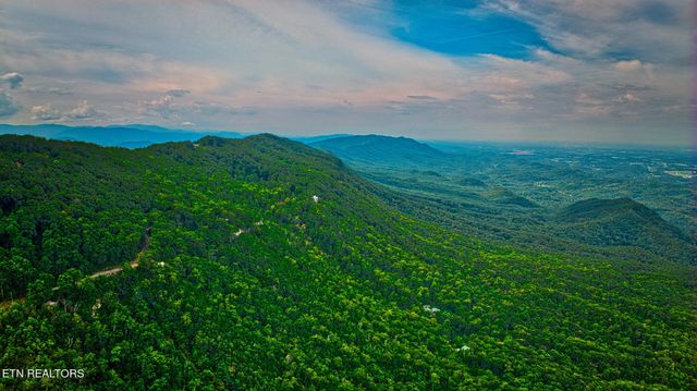 2820 Dupont Springs Rd, Sevierville, TN 37862