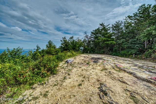 2820 Dupont Springs Rd, Sevierville, TN 37862