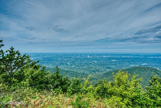 2820 Dupont Springs Rd, Sevierville, TN 37862