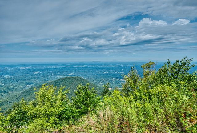 2820 Dupont Springs Rd, Sevierville, TN 37862