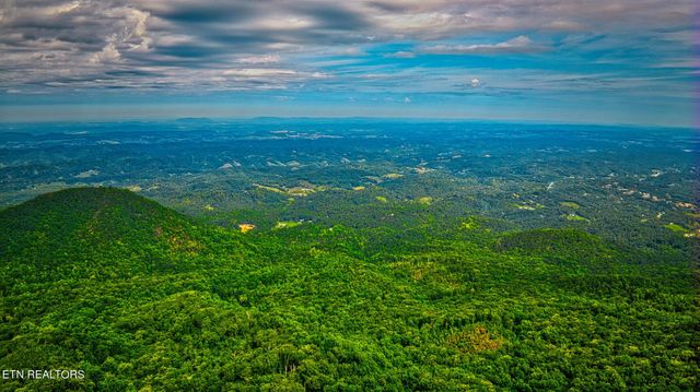 2820 Dupont Springs Rd, Sevierville, TN 37862