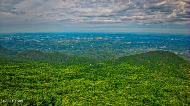 2820 Dupont Springs Rd, Sevierville, TN 37862