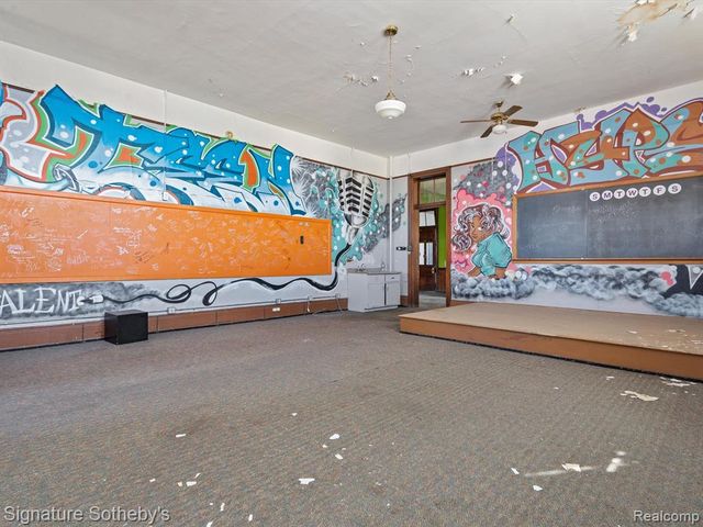 453 Martin Luther King Jr Boulevard, Detroit, MI 48201