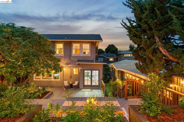 579 Kenmore Ave, Oakland, CA 94610