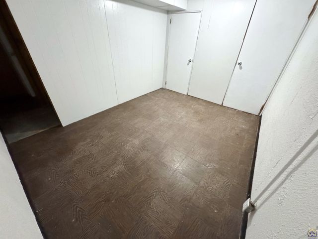 5120 SW 32nd Ter, Topeka, KS 66614