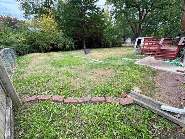 5120 SW 32nd Ter, Topeka, KS 66614