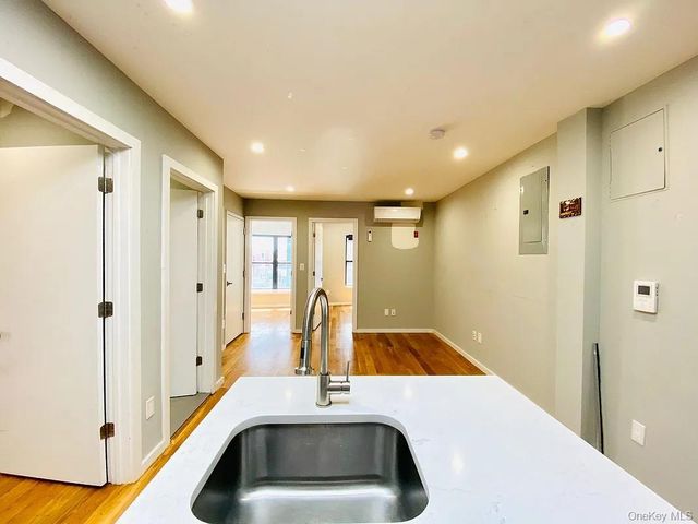 12615 Jamaica Avenue, Richmond Hill, NY 11418