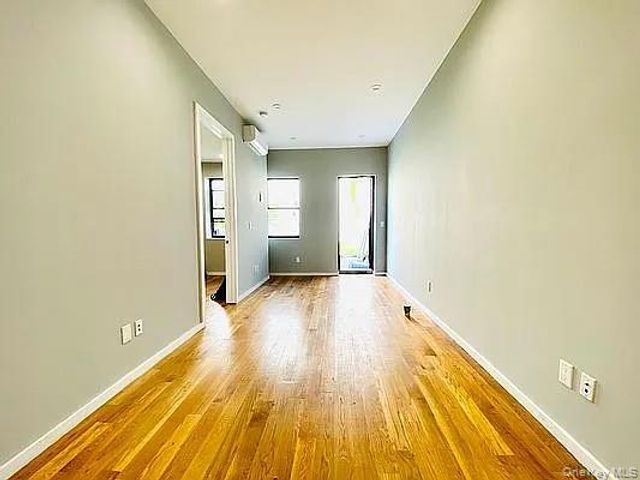 12615 Jamaica Avenue, Richmond Hill, NY 11418