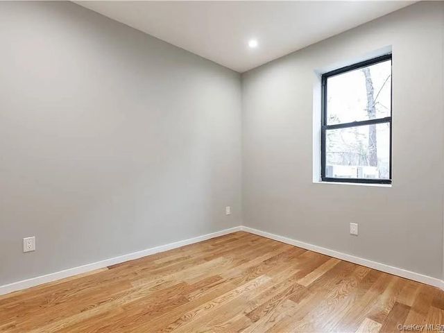 12615 Jamaica Avenue, Richmond Hill, NY 11418