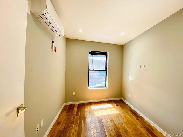 12615 Jamaica Avenue, Richmond Hill, NY 11418