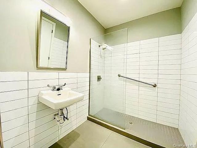 12615 Jamaica Avenue, Richmond Hill, NY 11418