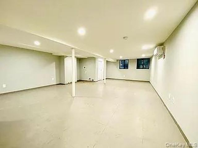 12615 Jamaica Avenue, Richmond Hill, NY 11418