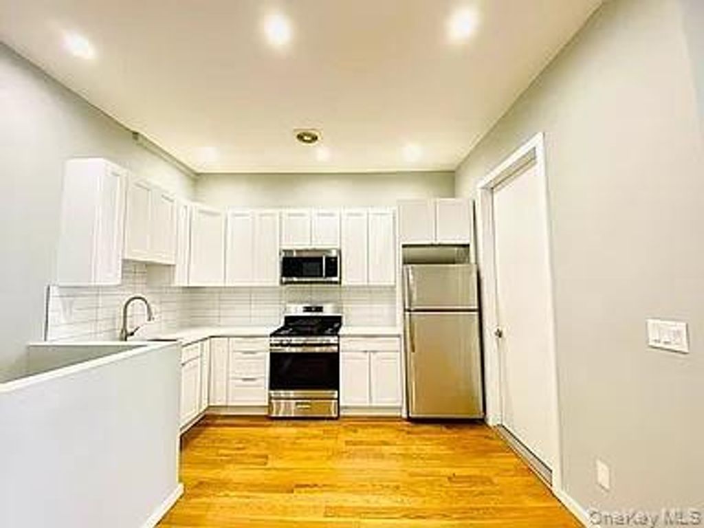 12615 Jamaica Avenue, Richmond Hill, NY 11418 — photo 4