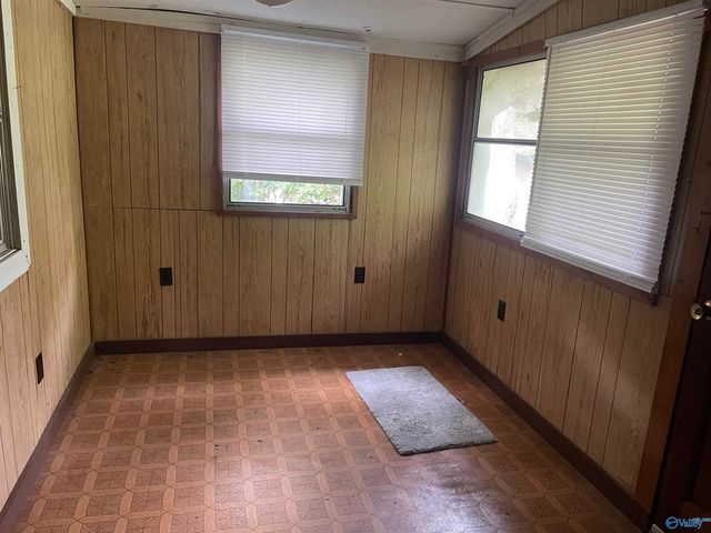 9710 Lay Springs Road, Gadsden, AL 35904