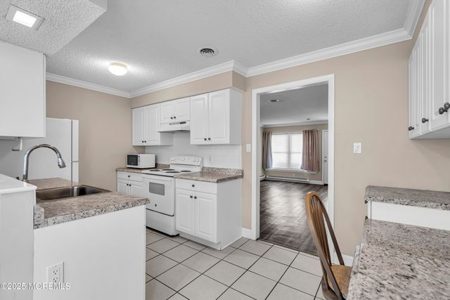 22 Gibraltar Court, Barnegat, NJ 08005