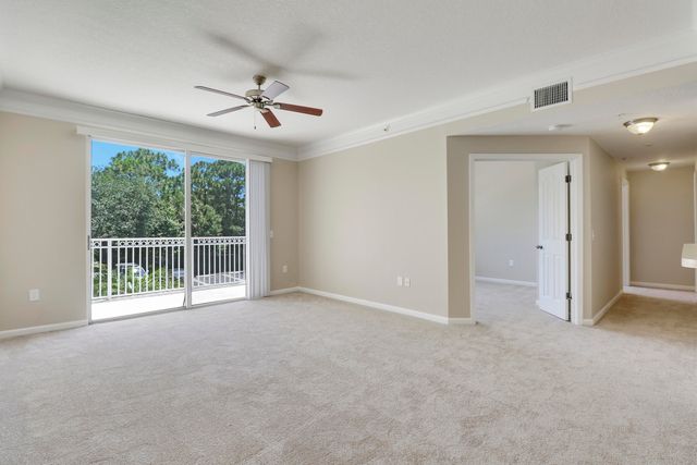9211 Myrtlewood Circle W, Palm Beach Gardens, FL 33418