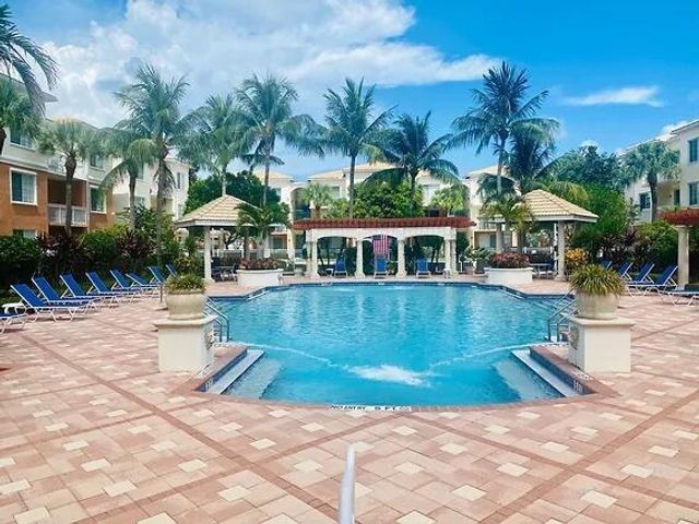 9211 Myrtlewood Circle W, Palm Beach Gardens, FL 33418
