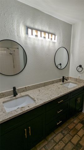 2706 Parkview Drive, Corinth, TX 76210