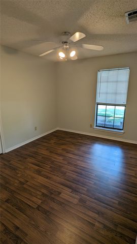 2706 Parkview Drive, Corinth, TX 76210