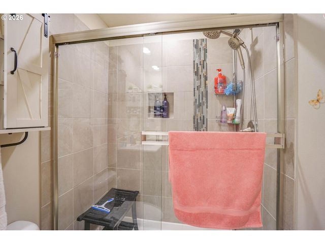 7016 Ne 156TH Pl, Vancouver, WA 98682