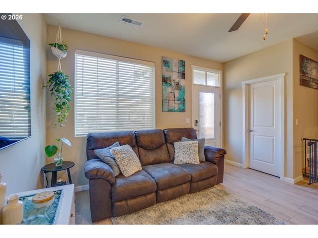 7016 Ne 156TH Pl, Vancouver, WA 98682