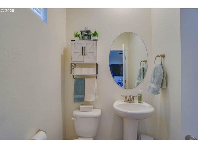 7016 Ne 156TH Pl, Vancouver, WA 98682