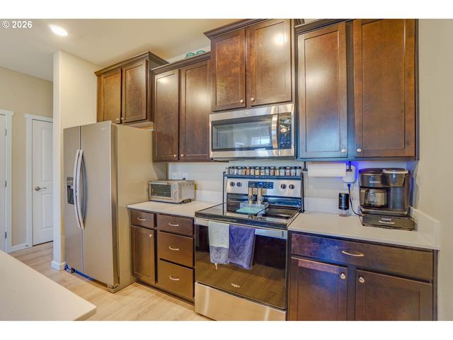 7016 Ne 156TH Pl, Vancouver, WA 98682