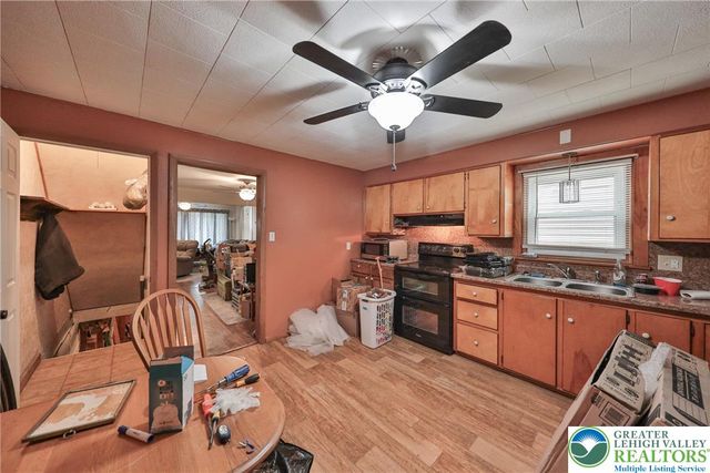 230 Carbon Street, Lehighton Boro, PA 18235
