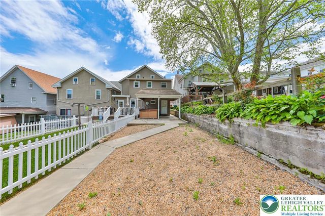 230 Carbon Street, Lehighton Boro, PA 18235