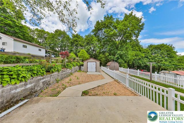 230 Carbon Street, Lehighton Boro, PA 18235