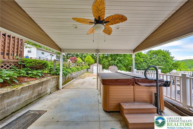 230 Carbon Street, Lehighton Boro, PA 18235