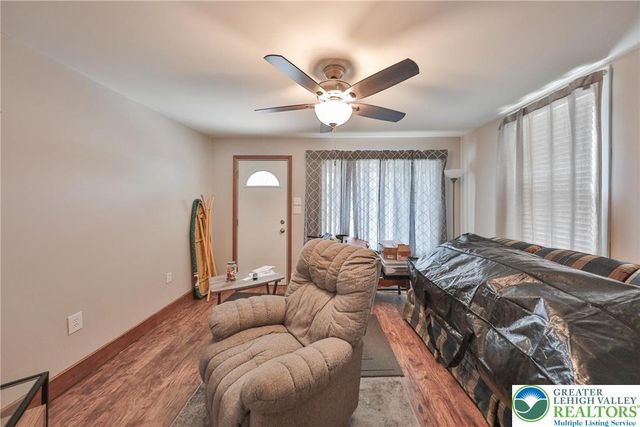 230 Carbon Street, Lehighton Boro, PA 18235