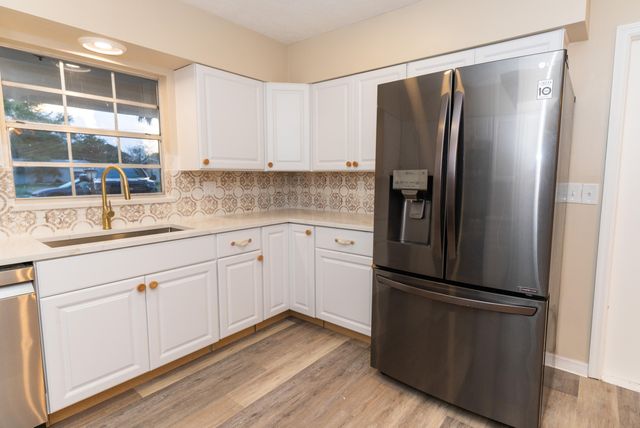 1905 Colonial Road, Fort Pierce, FL 34950