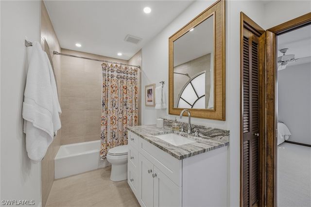 9 Las Brisas WAY 10, Naples, FL 34108