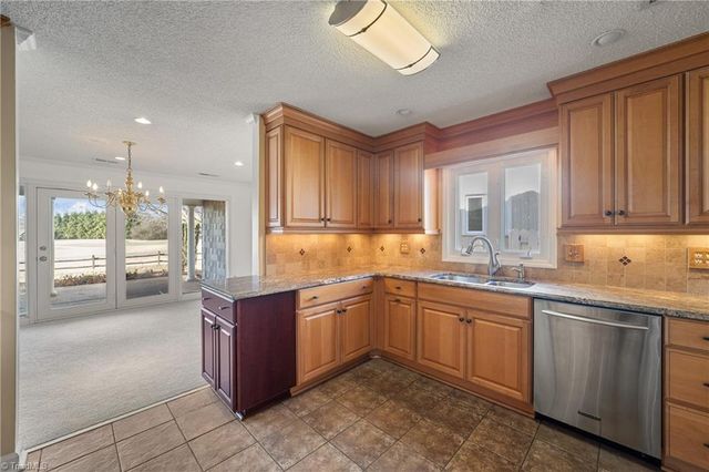 116 Spyglass Drive, Advance, NC 27006