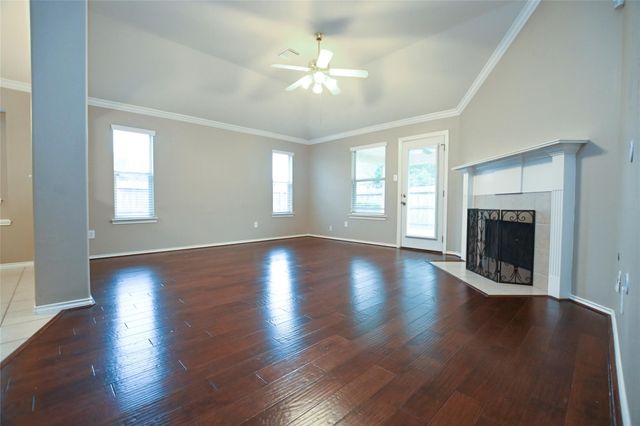 6104 Promenade Lane, Pearland, TX 77584