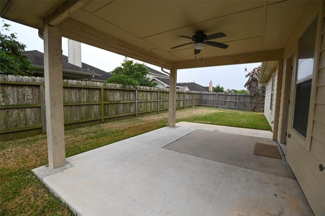 6104 Promenade Lane, Pearland, TX 77584